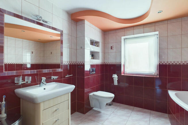 Przestronny dom z pięknymi widokami - Ratułów