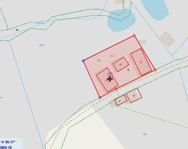 Dom z działką i budynkami gospodarczymi 14 + 40 arów