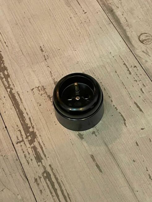 Stare gniazdko bakelitowe Vintage Industrial PRL Ospel