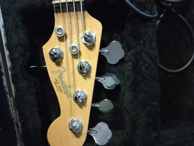 Sprzedam gitarę 5 strunowy bass Fendera