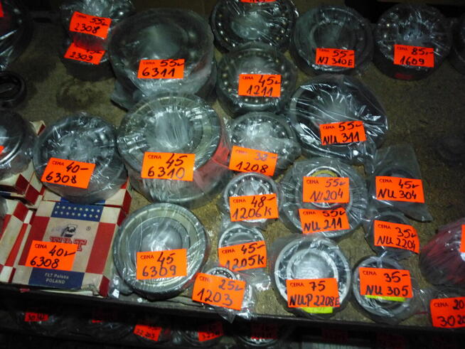 łożyska uszczelniacze filtry.