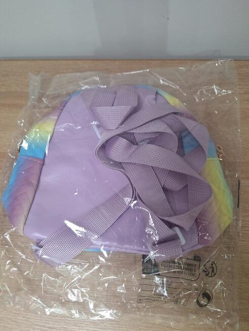 Tęczowy plecaczek dla dziewczynki