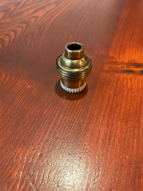 Stara oprawka mosiężna z porcelanką E14 mały gwint