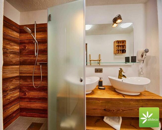 Szafka łazienkowa ze starego drewna - na wymiar