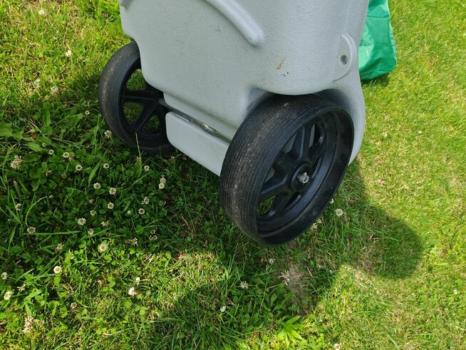 Sprzedam pojemnik na szarą wodę do kempingu lub kampera