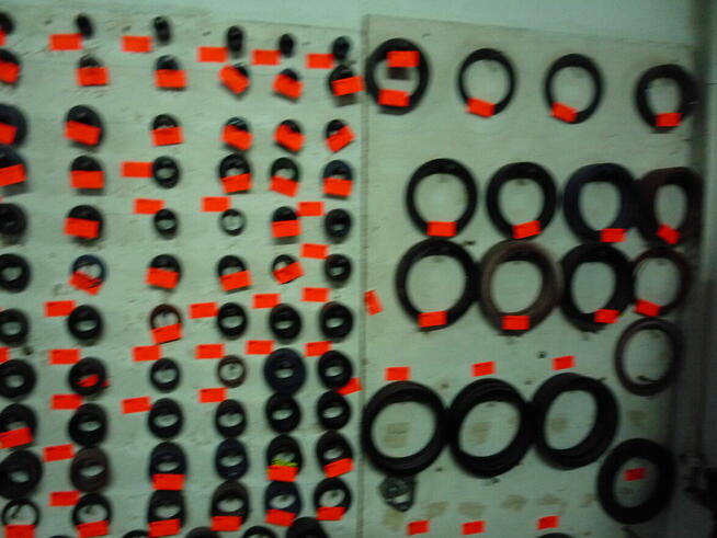 łożyska uszczelniacze filtry.