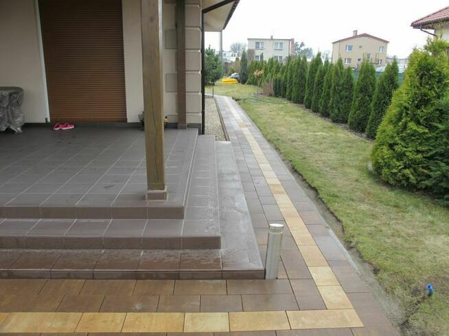 Usługi brukarskie, układanie kostki brukowej.