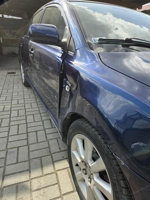 SPRZEDAM TOYOTA AVENSIS 2004, 2.0 D-4D , USZKODZONA