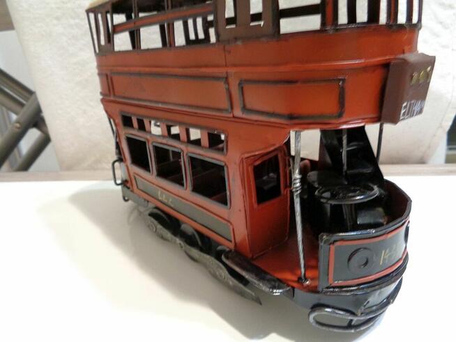 METALOWY MODEL TRAMWAJU PIĘTROWEGO