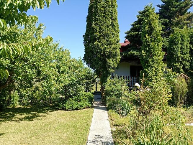 Działka z altaną murowaną