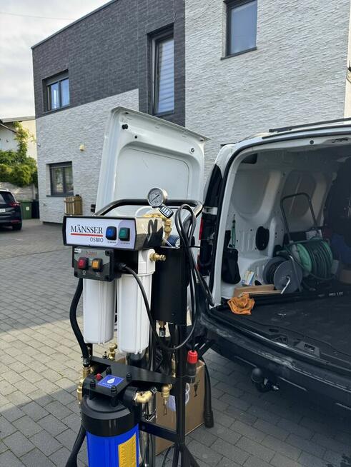 Mycie elewacji, przeszkleń kostki brukowej, paneli PV,