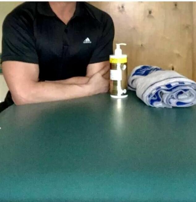 Masażysta z dojazdem. Mobile masseur.