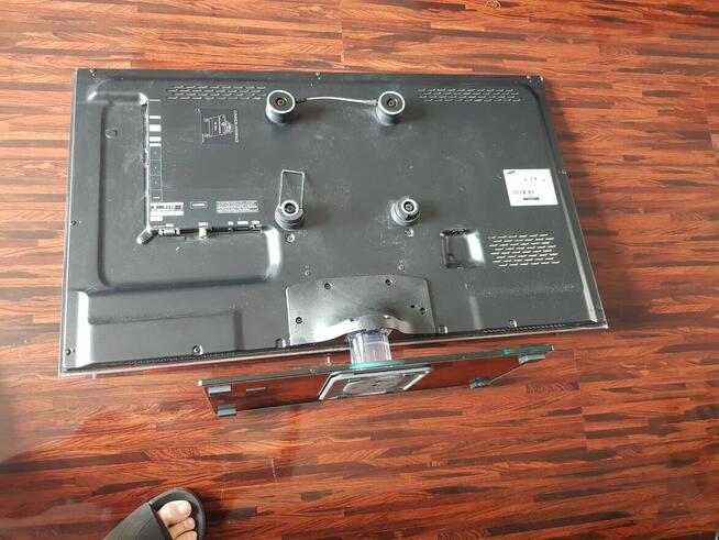 Telewizor Samsung 37 LED w idealnym stanie