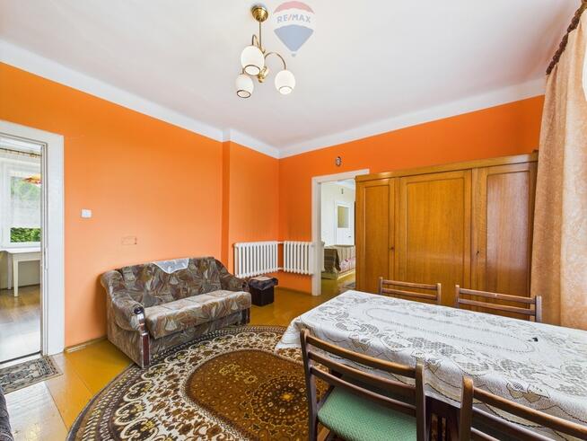 Dom jednorodzinny z piękną działką – Kochanówka,