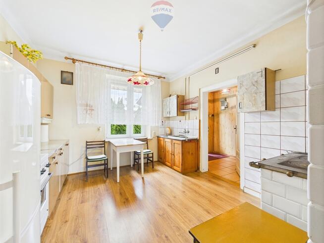 Dom jednorodzinny z piękną działką – Kochanówka,