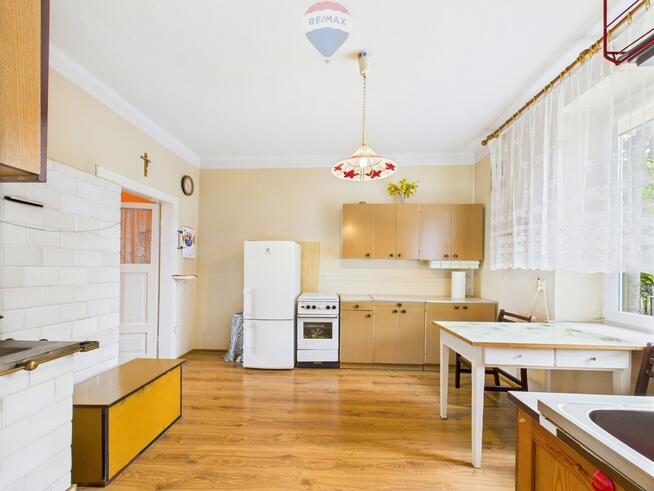 Dom jednorodzinny z piękną działką – Kochanówka,