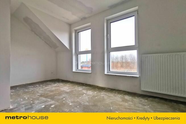 Nowoczesny segment z ogrodem i parkingiem Rataje