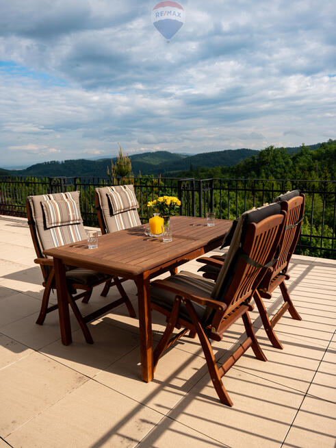 Współczesny zamek w Srebrnej Górze