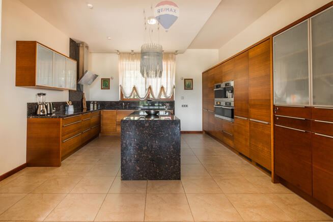 Współczesny zamek w Srebrnej Górze