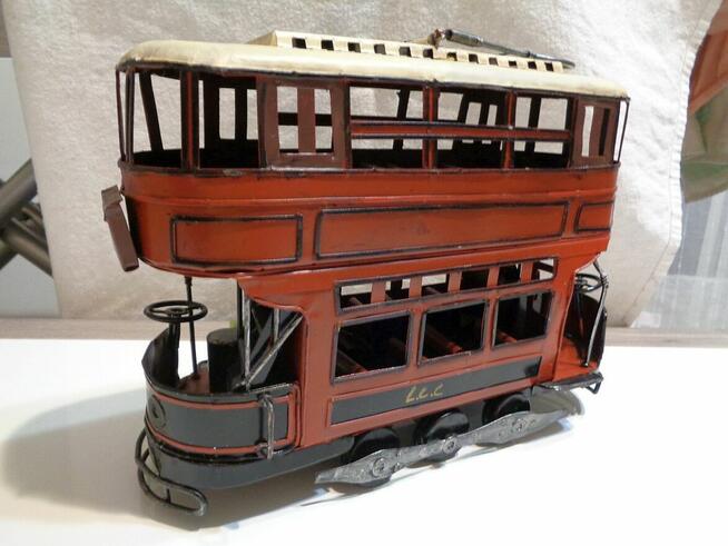 METALOWY MODEL TRAMWAJU PIĘTROWEGO