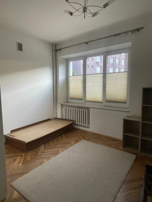 Stary Żoliborz dwupokojowe mieszkanie w kamienicy