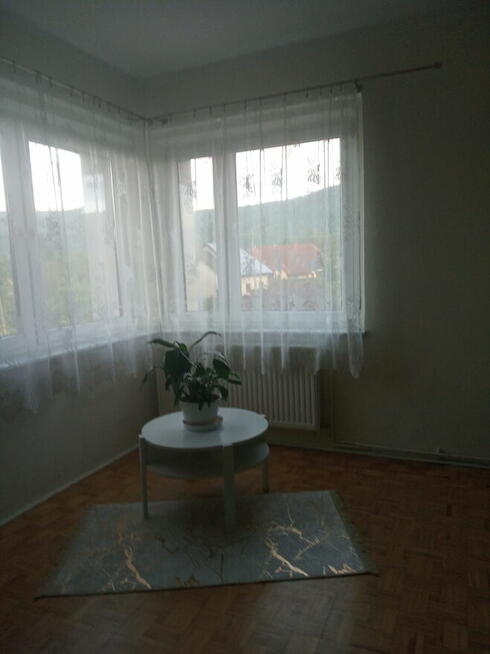 Wynajmę piętro domu bez pośreników