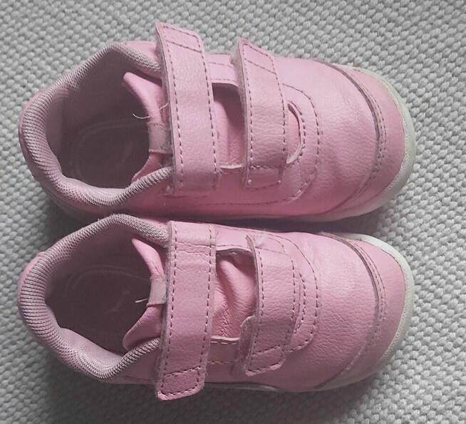 Buty Puma dla dziewczynki rozmiar 22/23