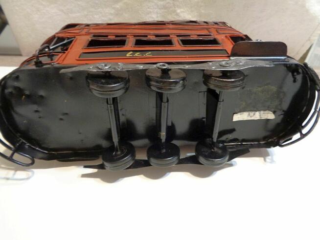 METALOWY MODEL TRAMWAJU PIĘTROWEGO