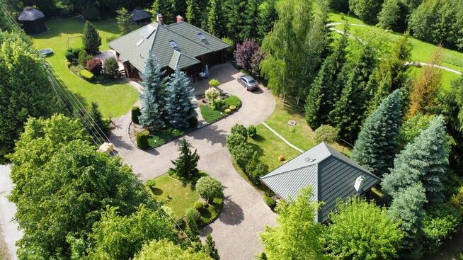 Posiadłość otulona zielenią 1,37ha ,Dwa domy , piękny ogród