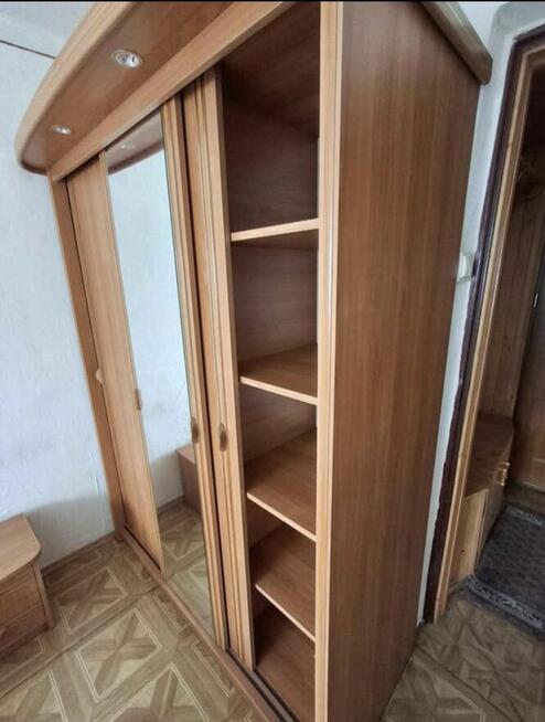 Szafa z lustrem