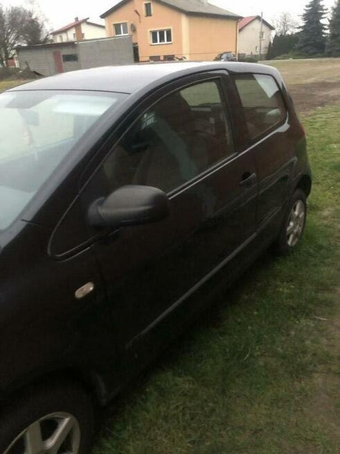 Volkswagen Fox 1.2 benzyna – 2006 rok – 174 000 km – Czarny