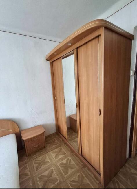 Szafa z lustrem