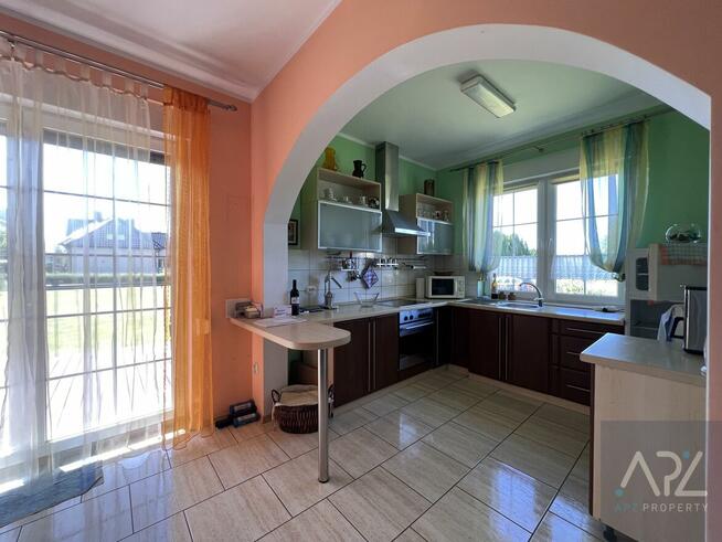 Dom Ustronie Morskie, Osiedlowa