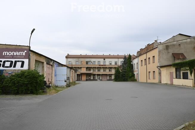 Kompleks magazynowo-biurowy w centrum miasta