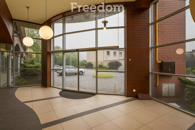 Kompleks magazynowo-biurowy w centrum miasta