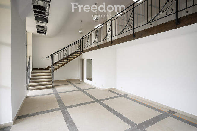 Kompleks magazynowo-biurowy w centrum miasta