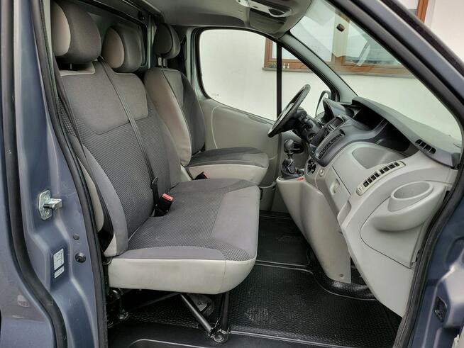 Opel Vivaro ** Przebieg 113 Tys Km ** 2,0 DCI ** Klimatyzacja ** Bagaznik Dachowy