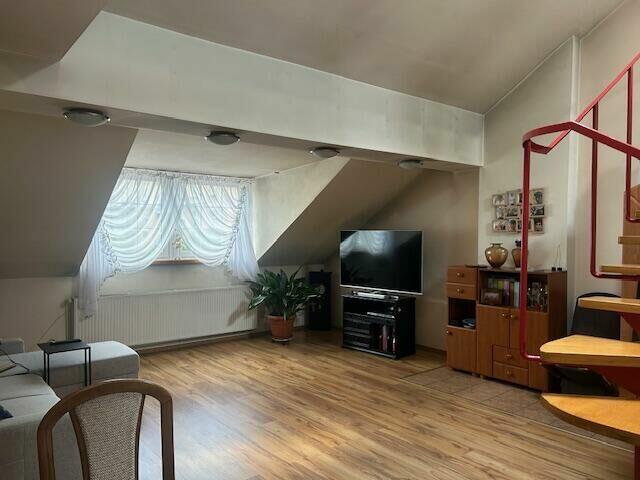 Na sprzedaż dom z lokalem uzytkowym centrum