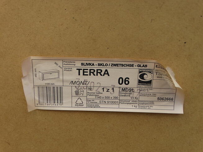 Wisząca witryna szklana, półka