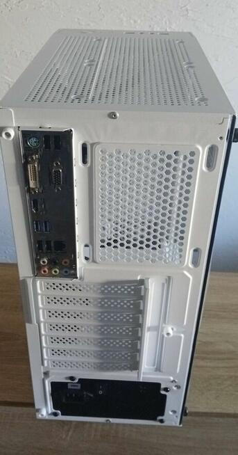 Komputer i5-4460 / GTX 1050 / 16GB