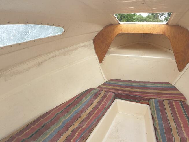 Sprzedam żaglówkę