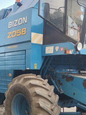 Kombajn zbożowy bizon Z0 58