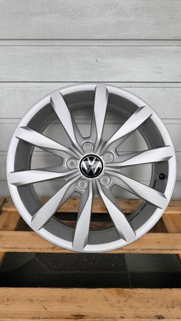 Felgi aluminiowe Vw Golf 6 7 Seat Skoda Audi 17 5x112 Et34