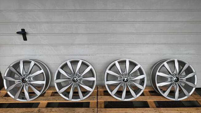 Felgi aluminiowe Vw Golf 6 7 Seat Skoda Audi 17 5x112 Et34