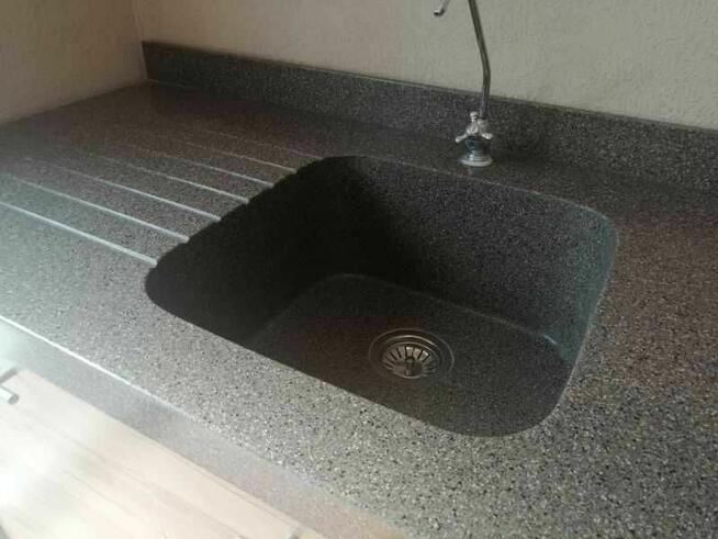 OkazjaWodoodporny kompozyt na blaty Corian, Staron, Hi-Macs.