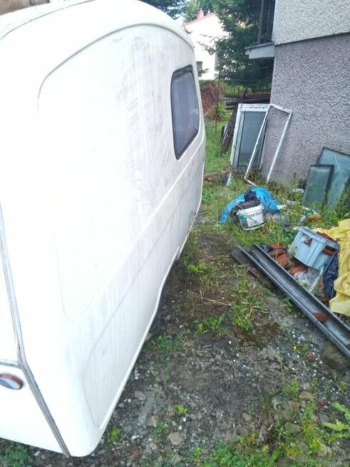 Przyczepa kempingowa a126 Niewiadów z tworzywa