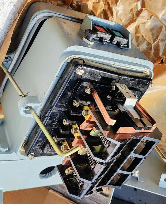 WYŁĄCZNIK STYCZNIK OLEJOWY MO62 TRÓJFAZOWY 14-25 A 220 380 V