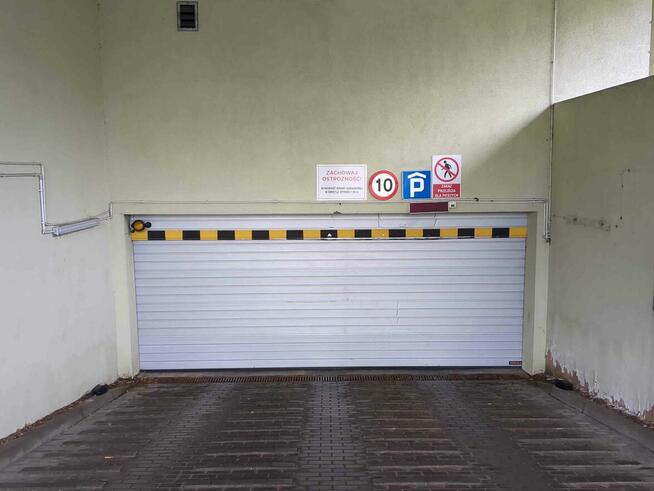 Miejsce postojowe nr 23 - ul. Roentgena 16