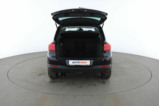 Volkswagen Tiguan 2013 niski przebieg, bardzo dobry stan te