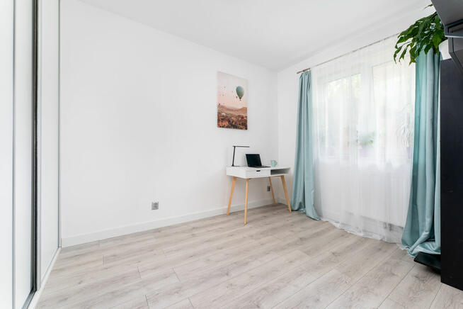 Dla rodziny 3 pokoje, ogród, miejsca postojowe